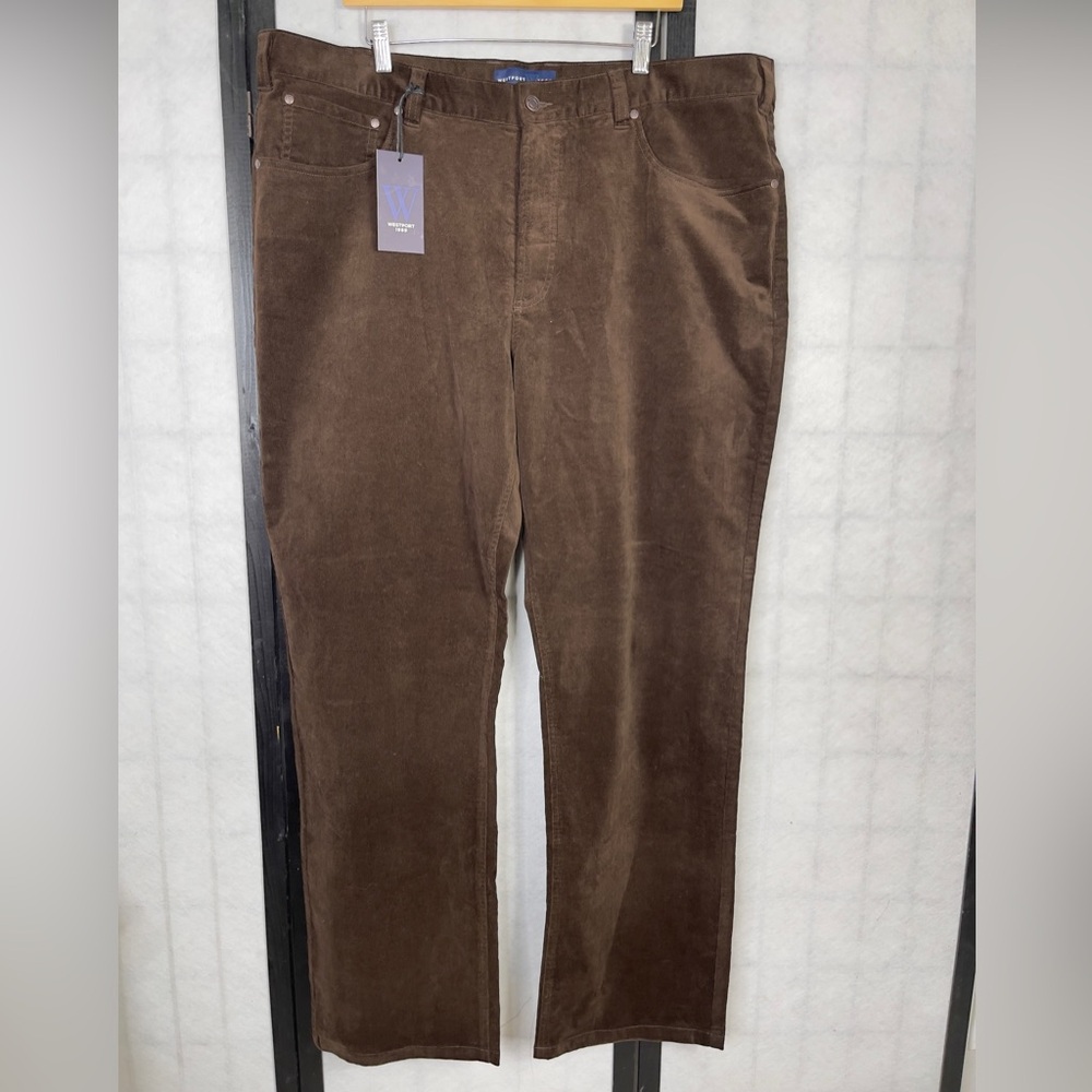 West port 1989 Men’s Corduroy Pants. Size: 42R/33